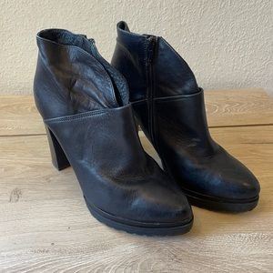 Manas Leather Boots